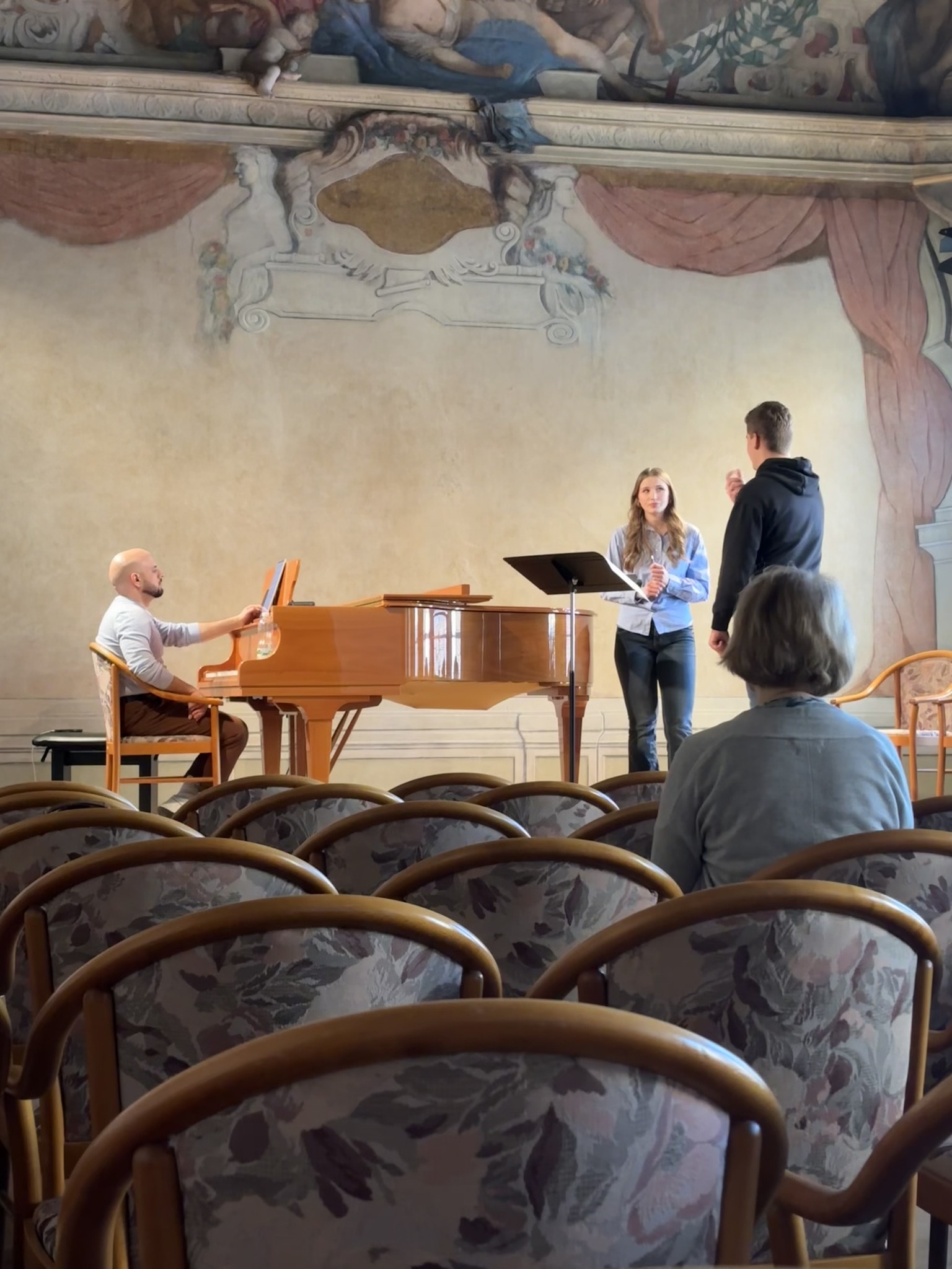 KJD hostila masterclass s operním pěvcem Danielem Matouškem 